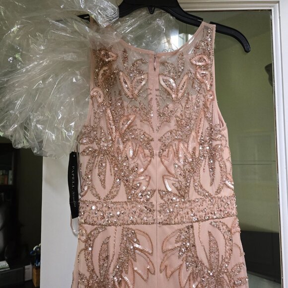 Adrianna Papell - Picture 5 of 10